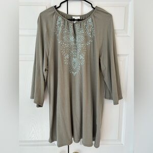 NWOT J.Jill Women’s Green/Floral Embroidered Keyhole Tunic Blouse Shirt Size L